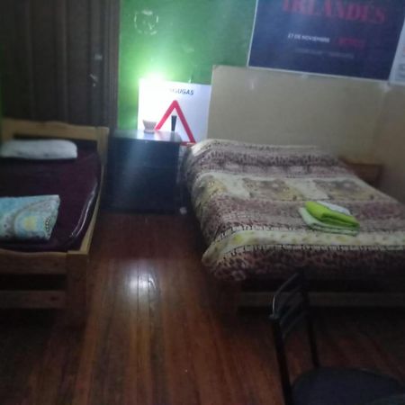 Habitac Indiv Casa De Familia, Flores Buenos Aires Dış mekan fotoğraf
