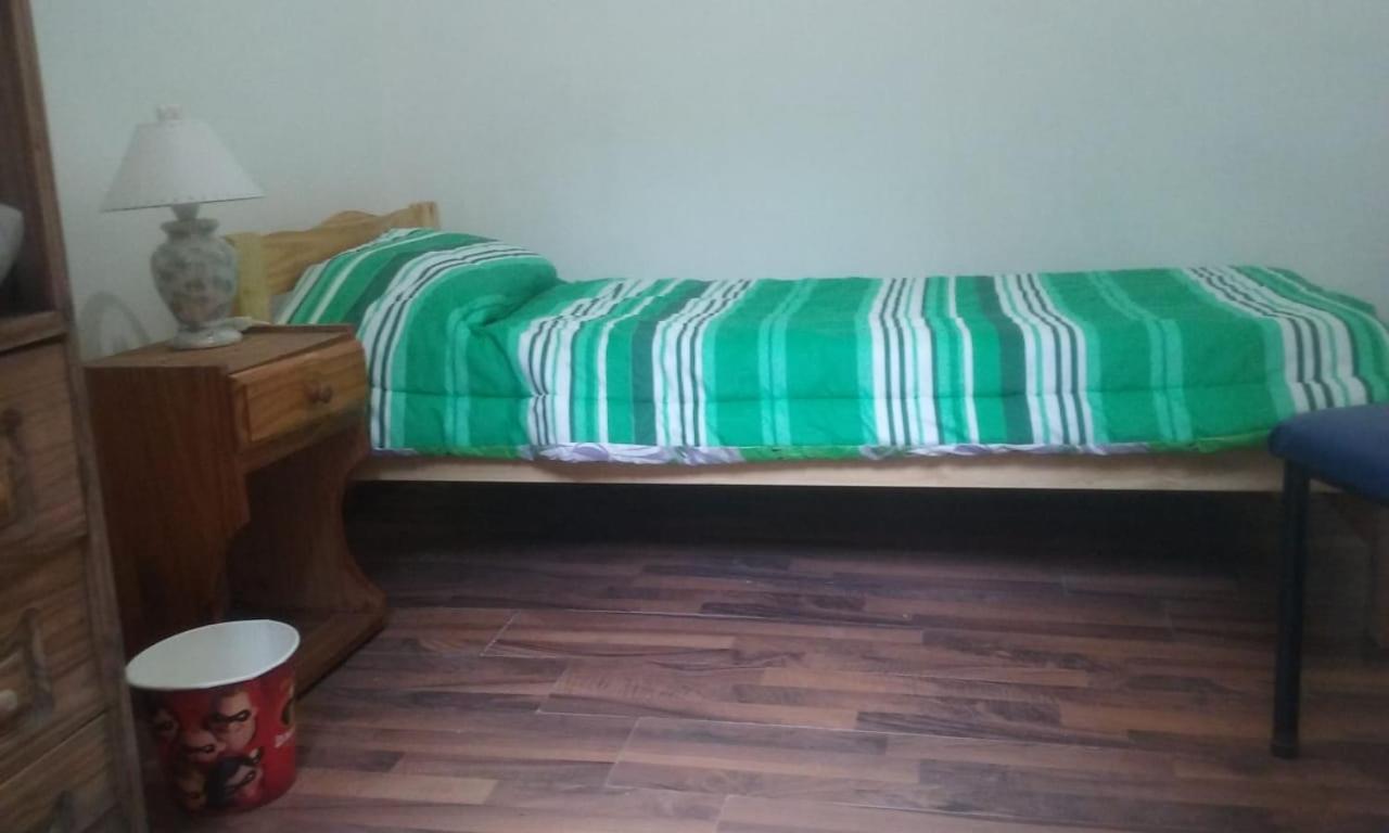 Habitac Indiv Casa De Familia, Flores Buenos Aires Dış mekan fotoğraf