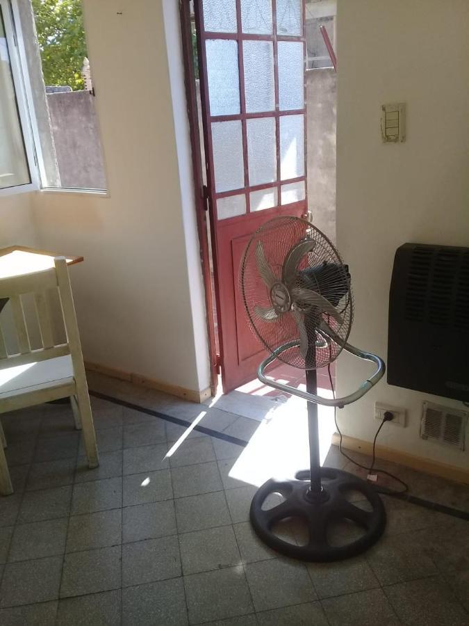 Habitac Indiv Casa De Familia, Flores Buenos Aires Dış mekan fotoğraf