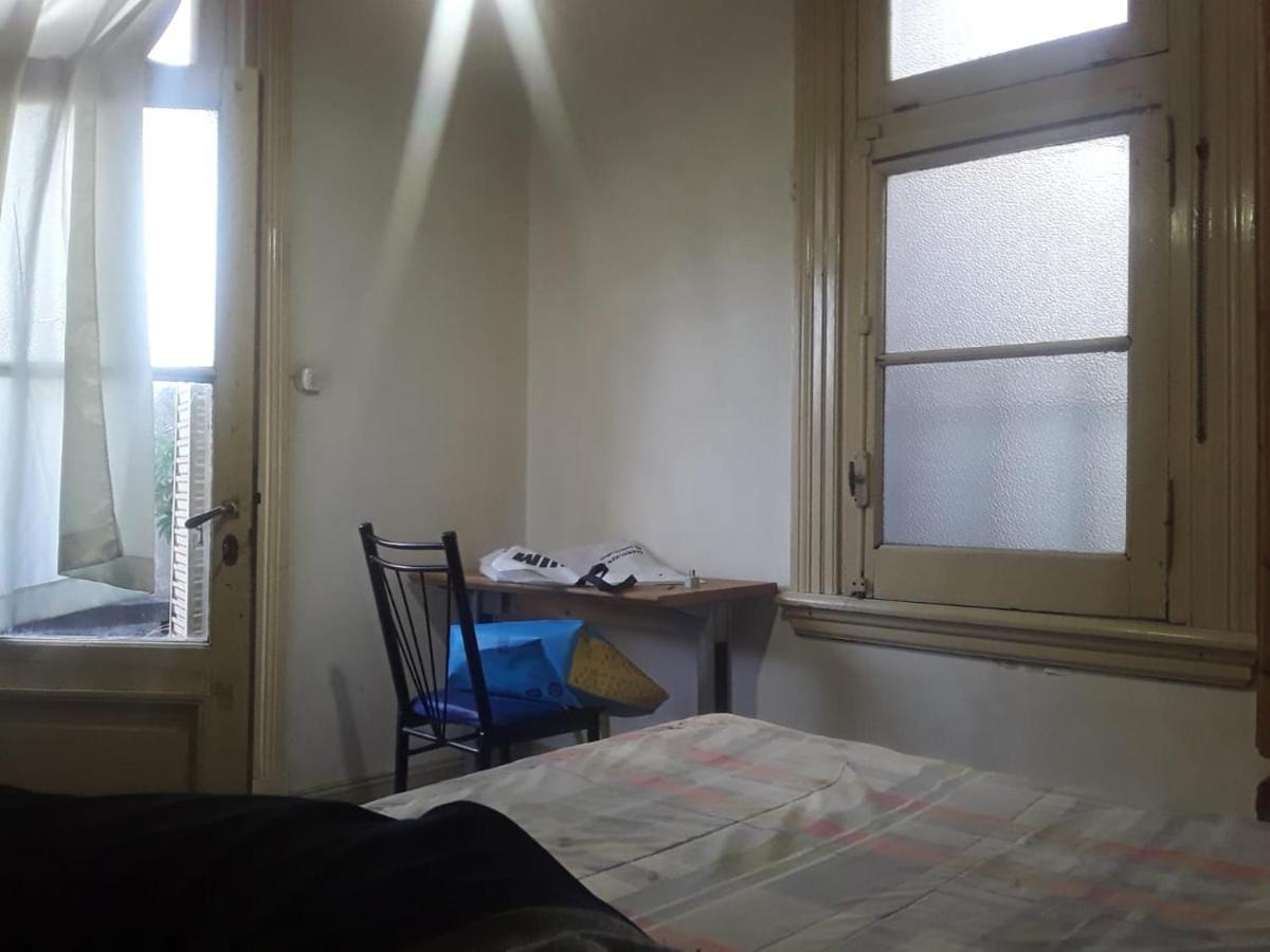 Habitac Indiv Casa De Familia, Flores Buenos Aires Dış mekan fotoğraf