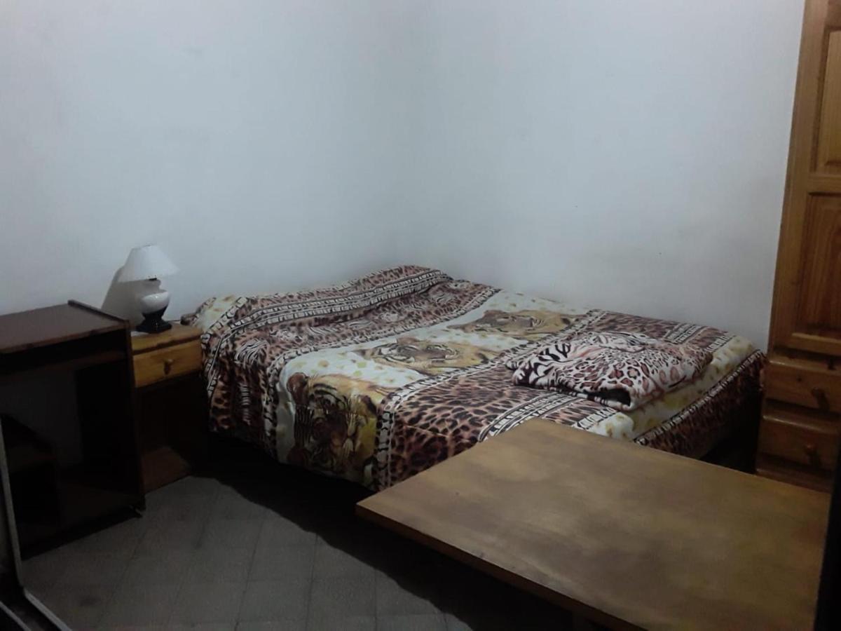 Habitac Indiv Casa De Familia, Flores Buenos Aires Dış mekan fotoğraf