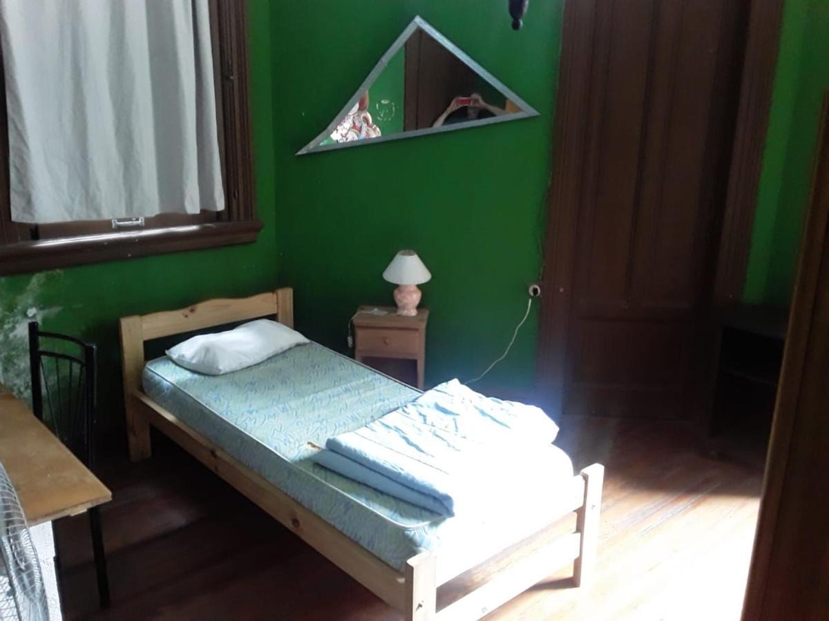 Habitac Indiv Casa De Familia, Flores Buenos Aires Dış mekan fotoğraf