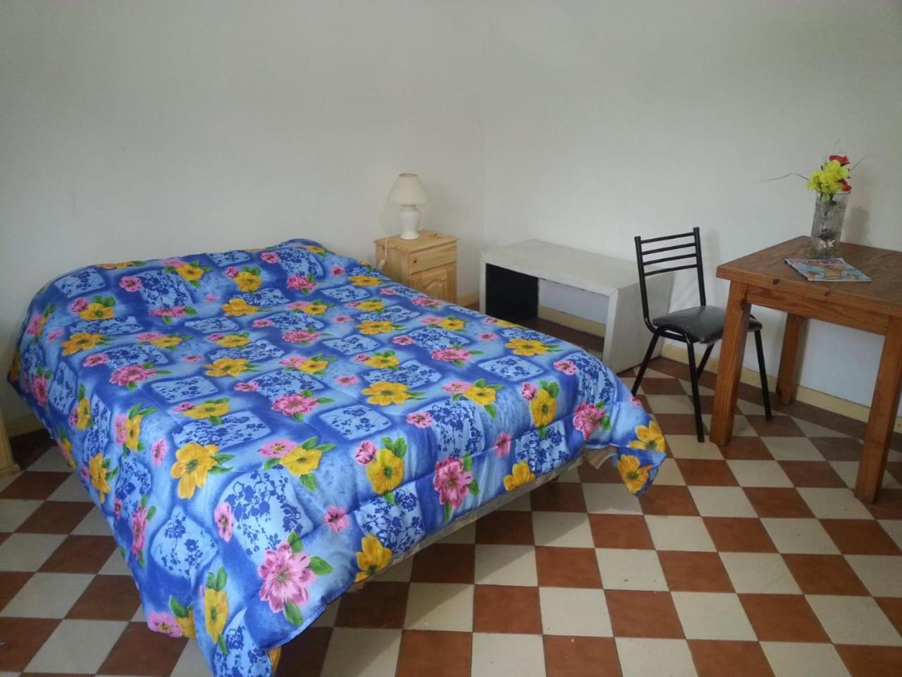 Habitac Indiv Casa De Familia, Flores Buenos Aires Dış mekan fotoğraf