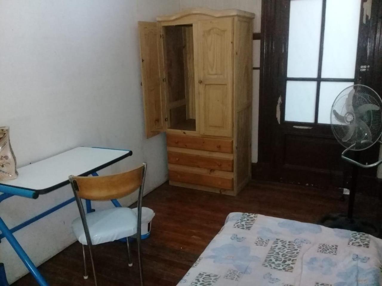Habitac Indiv Casa De Familia, Flores Buenos Aires Dış mekan fotoğraf