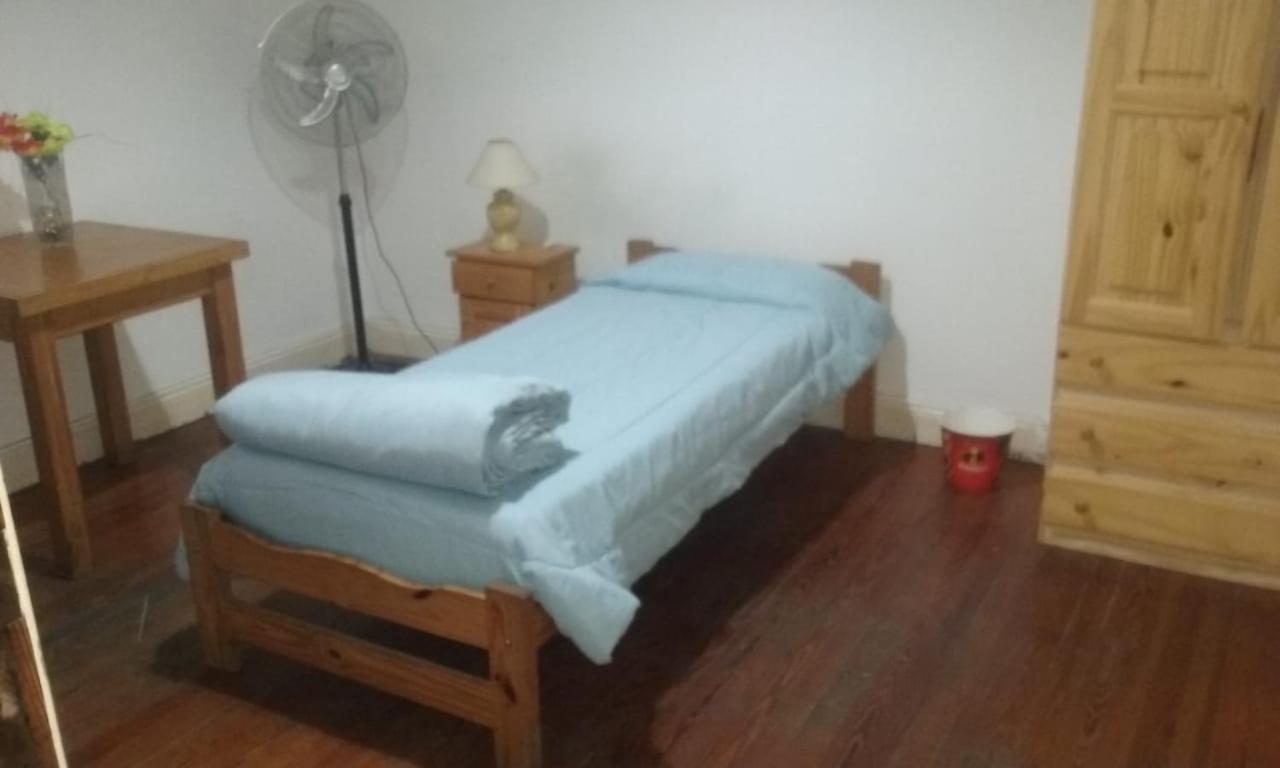 Habitac Indiv Casa De Familia, Flores Buenos Aires Dış mekan fotoğraf